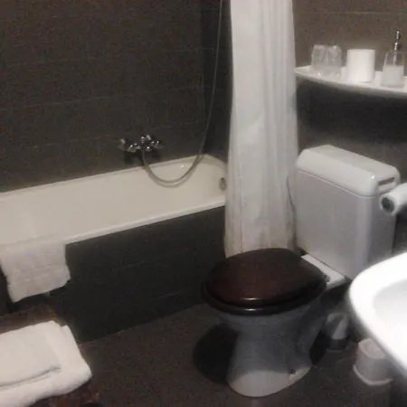 Auberge Camelia Hotell 2*