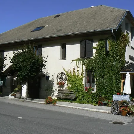 Auberge Camelia Hotell Aviernoz